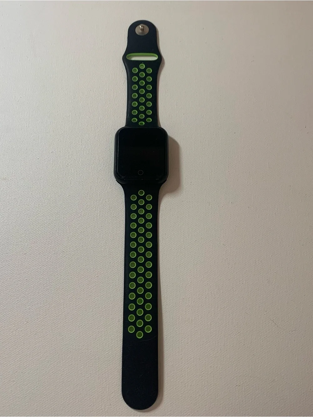 Smart watch equipped with a Black and Lime